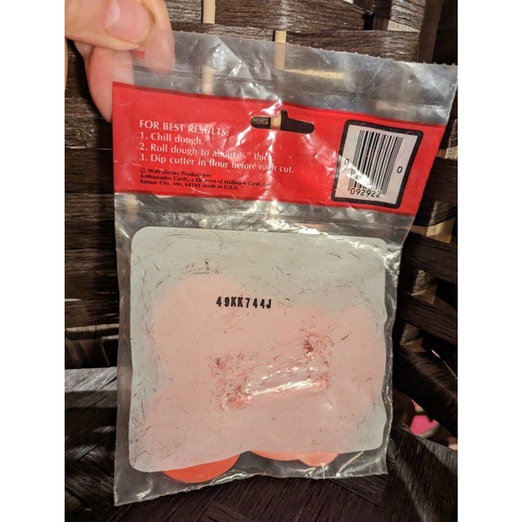 Vintage Mickey Mouse Cookie Cutter Ambassador Hallmark Sealed - Picture 4 of 7